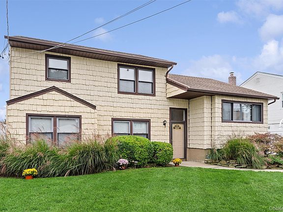 2nd image of 3612 Ladonia Street