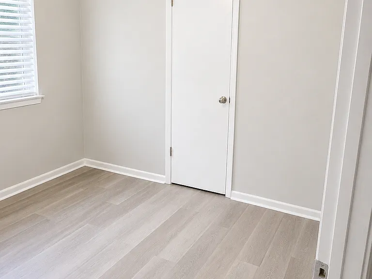 503 Tall Pines St — Photo 5