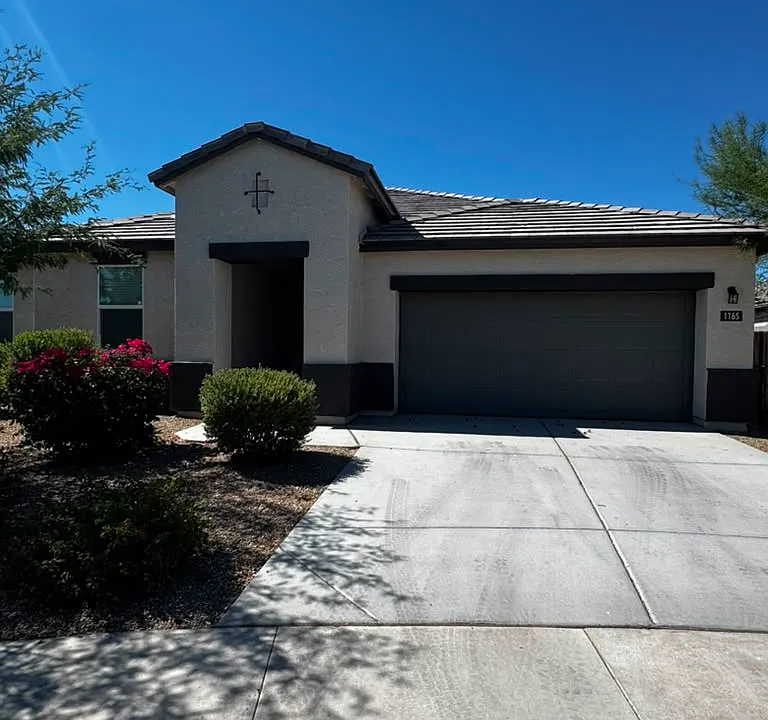 1165 W Beacon Ct