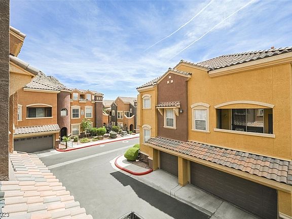 4th image of 3975 N Hualapai Way Unit 228