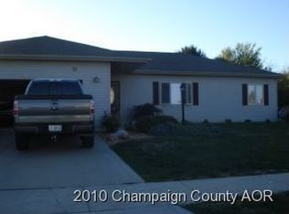 801 Meadowsweet Dr, Saint Joseph, IL