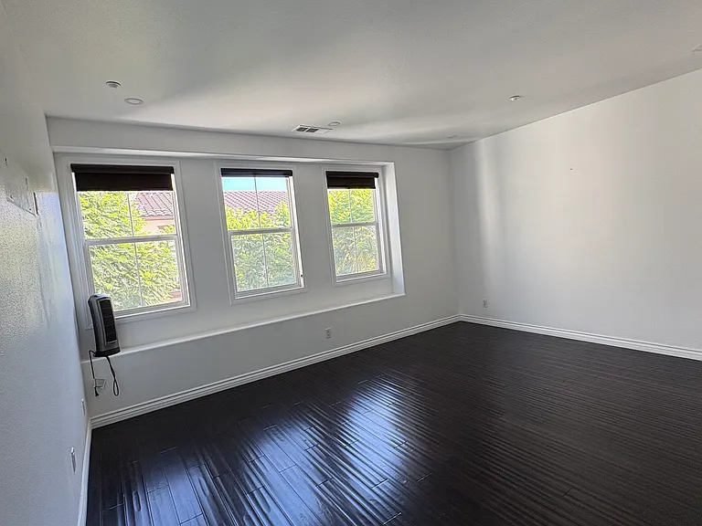 8032 Monaco — Photo 2