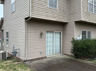 3869 Sugar Creek Dr, Lexington, KY 40517