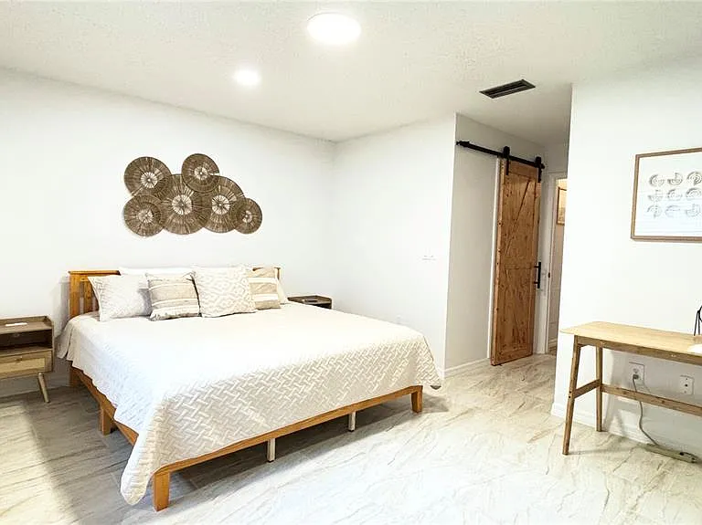 2431 Loma Linda St — Photo 29