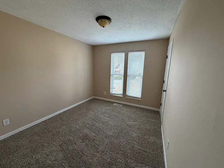 11220 Concord Woods Dr — Photo 8