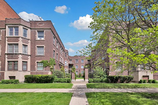 1st image of 820 E Drexel Sq #3W