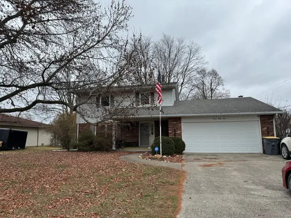 749 S Jackson Park Dr, Seymour, IN 47274