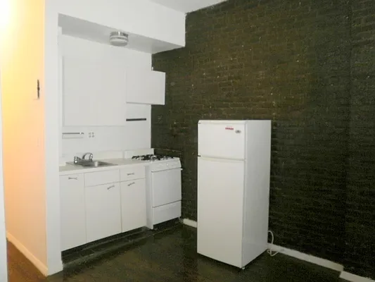 Rented by Winick Realty Group LLC | media 28