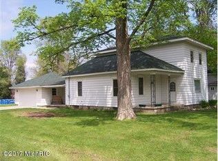 205 E Market St, Centreville, MI