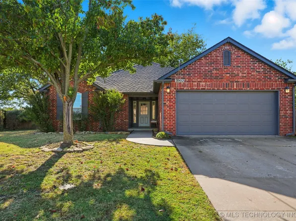 3902 S 201st East Ave, Broken Arrow, OK 74014