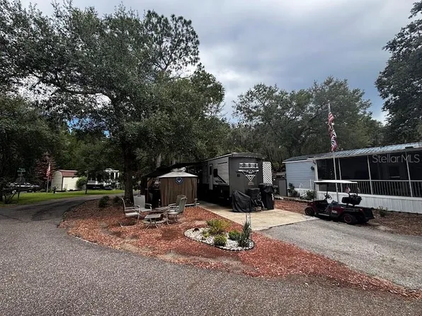 14105 253RD AVENUE ROAD NE LOT 392, FORT MC COY, FL 32134
