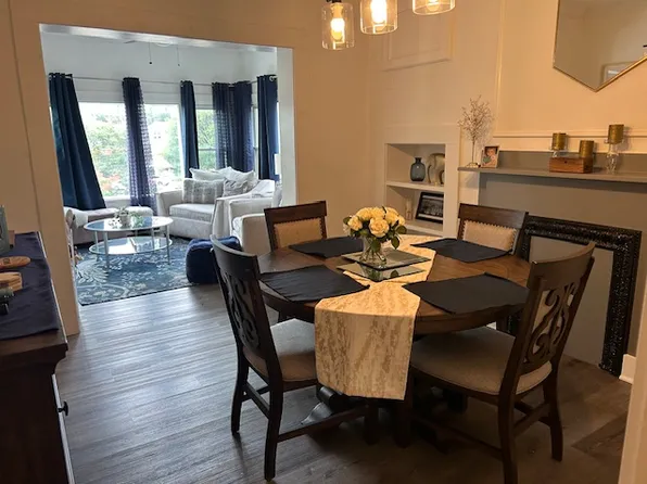 211 Edgewood Ave APT 2, Pittsburgh, PA 15218