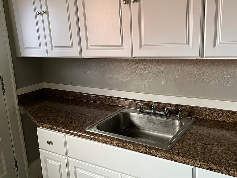 16814 Madison Ave #9 — Photo 8
