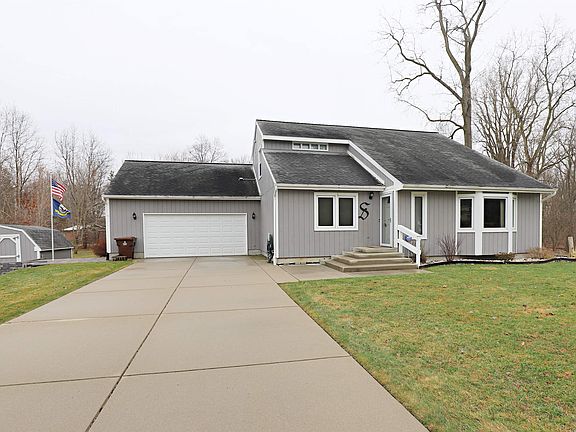 3rd image of 13455 Jennifer Dr