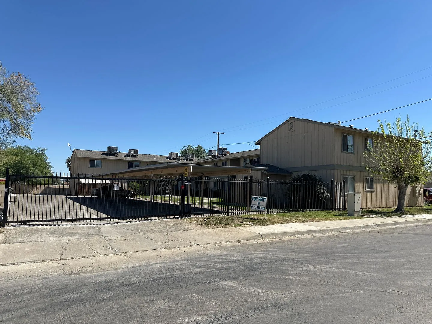 Coalinga Beautiful Apartments 206 — Photo 2