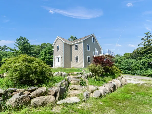 48 Head Of The Bay Road, Buzzards Bay, MA 02532
