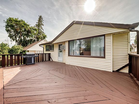 4th image of 50 Rocque Dr