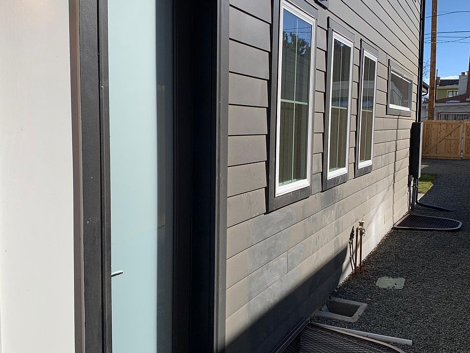 Private side entrance