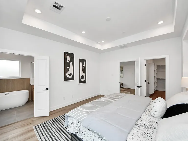 505 Middle St — Photo 26