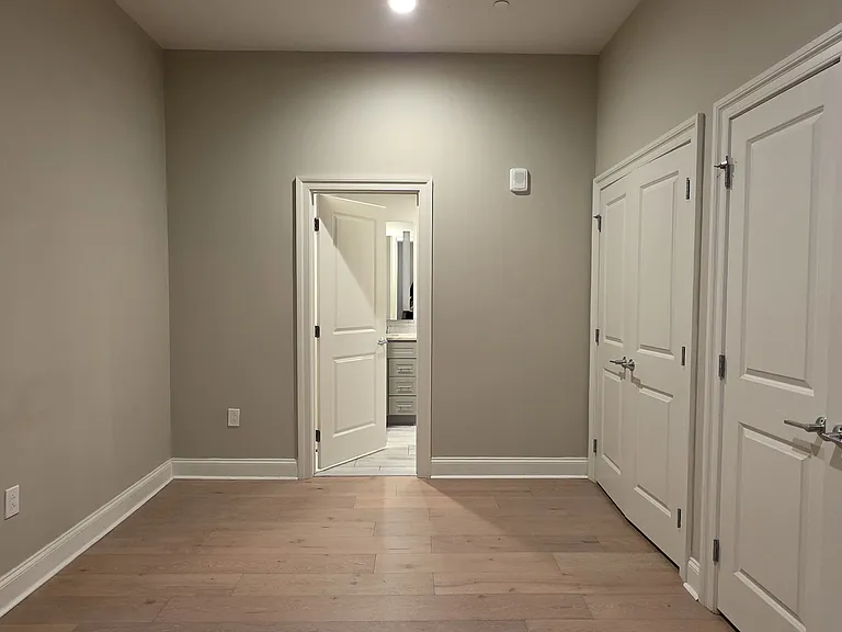 1411-17 Walnut St #201 — Photo 12