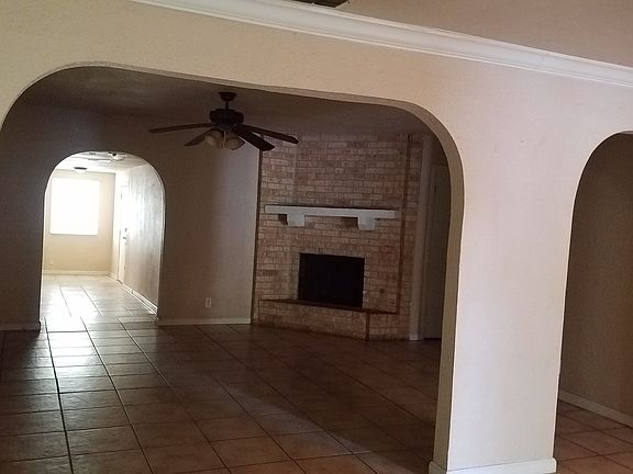 3rd image of 6764 Montgomery Dr
