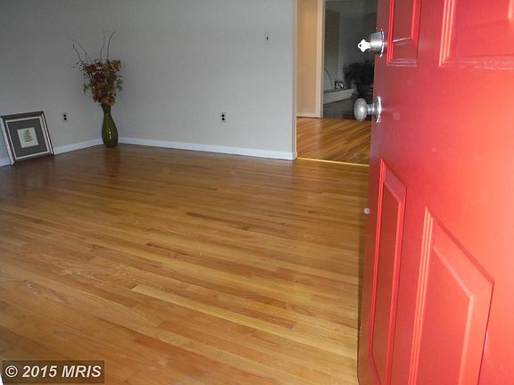 2nd image of 213 Oak Dr