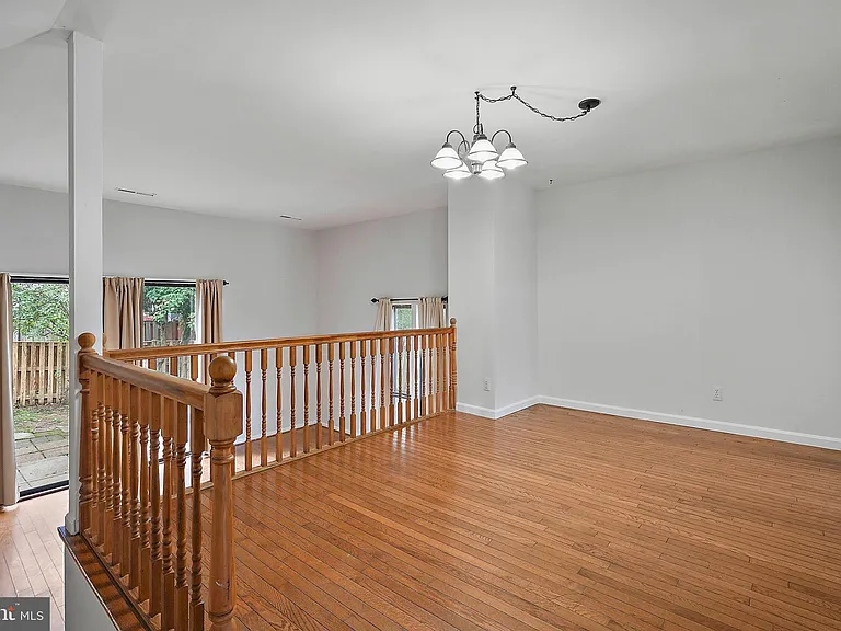 6351 Rockshire St — Photo 7