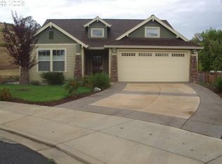 123 Kangaroo Ct, Winston, OR 97496