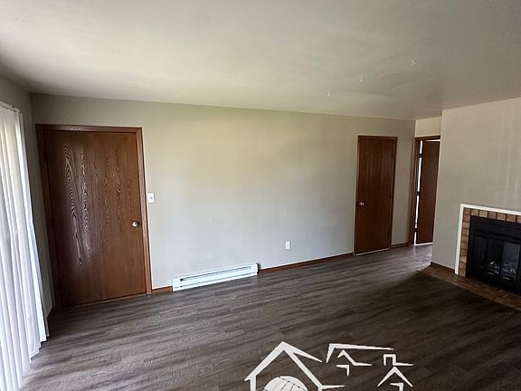2nd image of 1335 Moreland St APT B