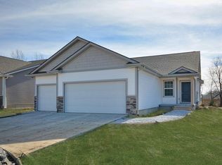 2816 SW Country Ln, Ankeny, IA 50023