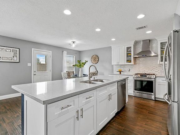 4th image of 11127 Tea Leaf Dr