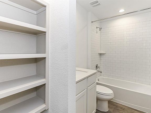5th image of 7738 Robert Ln