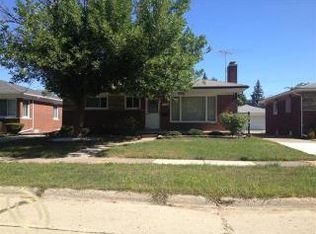 19025 Mott Ave, Eastpointe, MI 48021