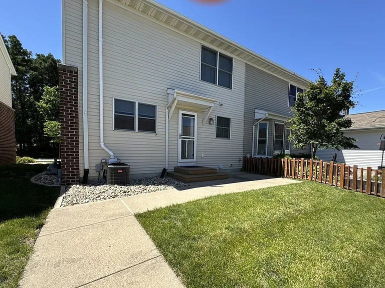 2723 Hampton St — Photo 20