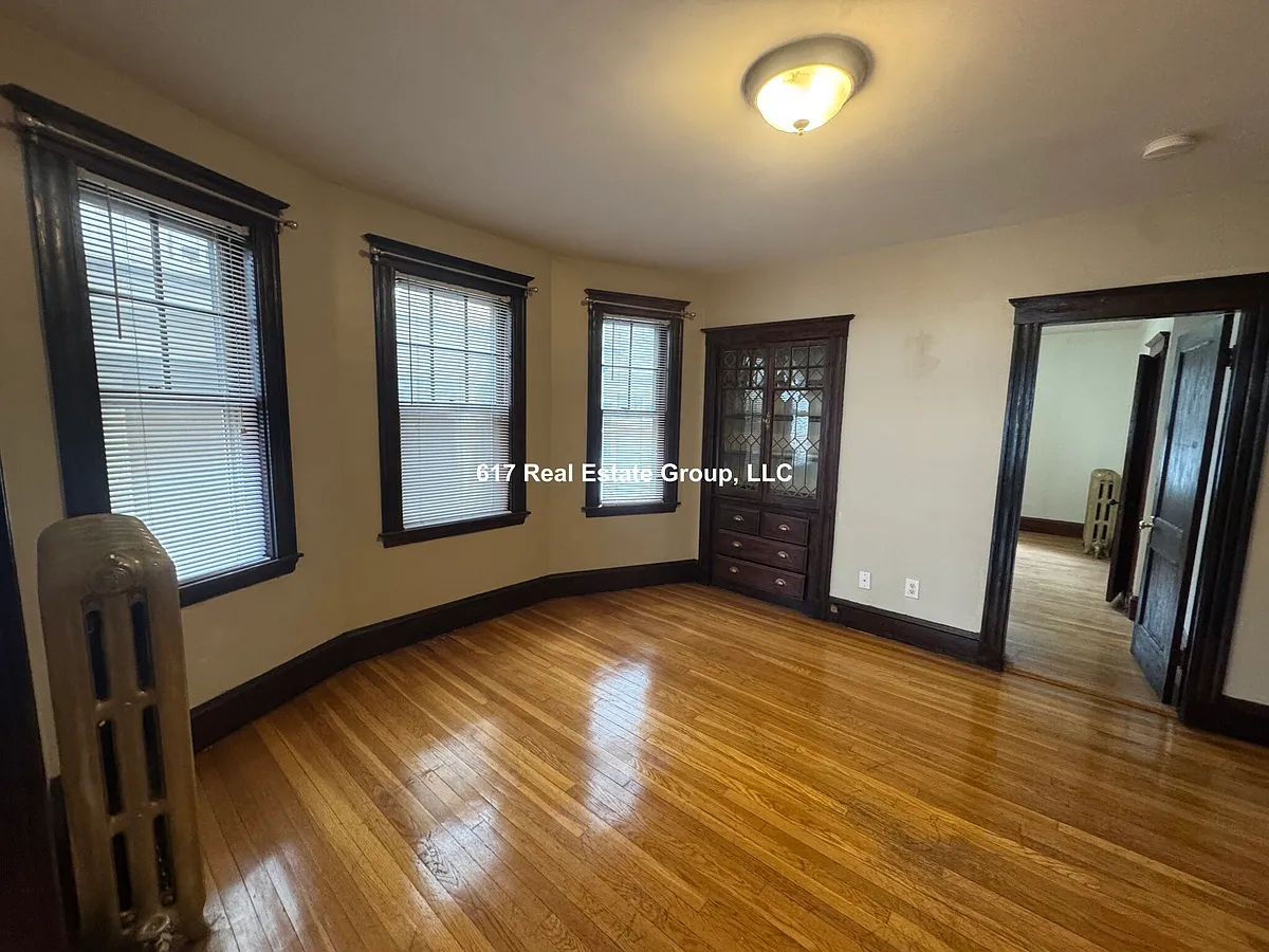 Building Photo - 336 Faneuil St #2
