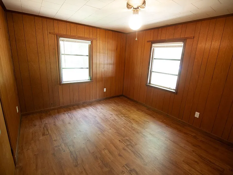 1671 School St — Photo 16