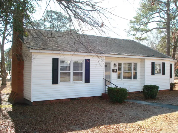 202 N Wayne Ave, Dunn, NC 28334