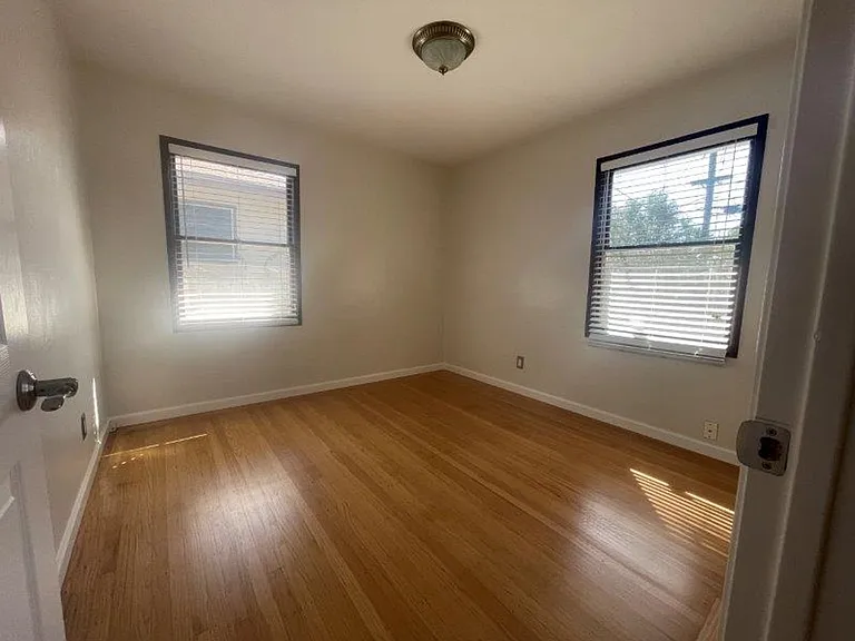 3922 Arden Way — Photo 15