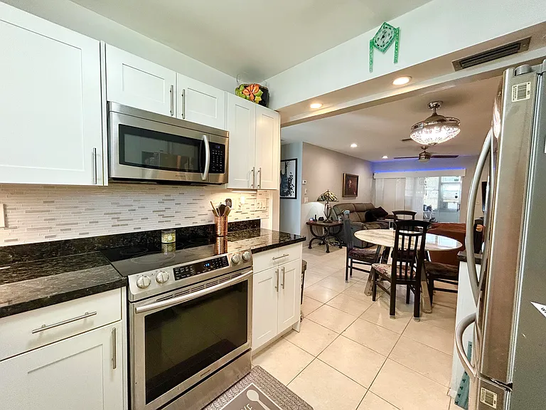 2766 Emory Dr E #L — Photo 5
