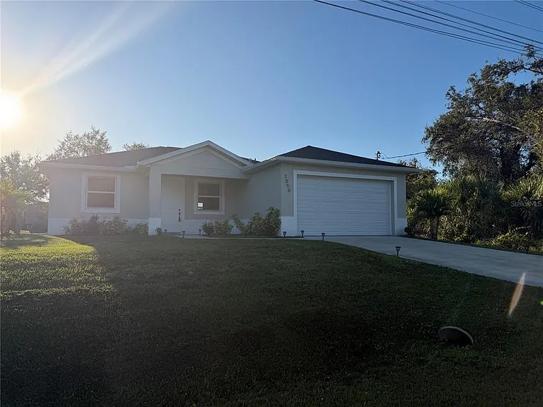 3050 Wentworth St — Photo 1