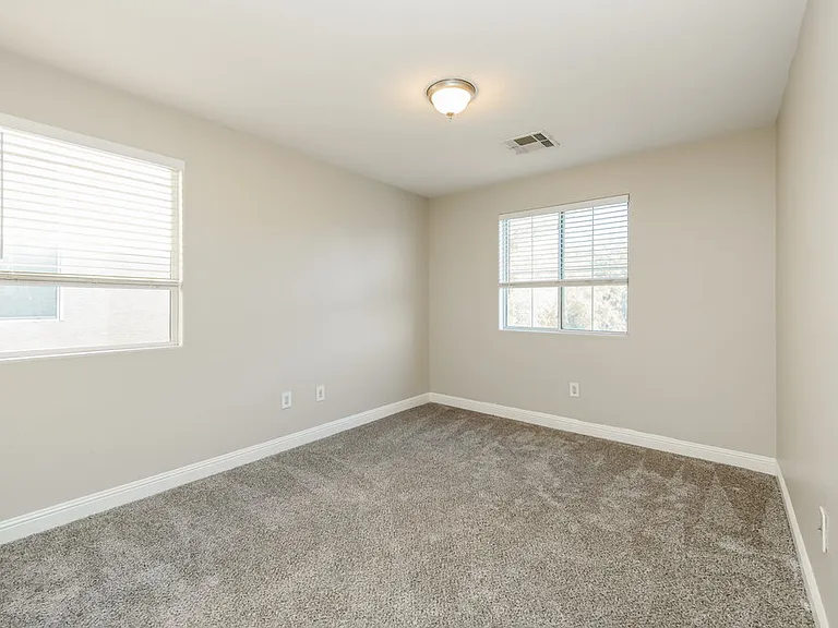 9453 Grandview Spring Ave — Photo 13