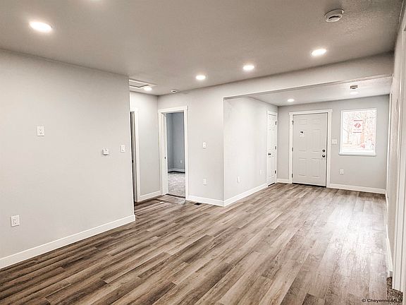 5th image of 2415 E 10th St