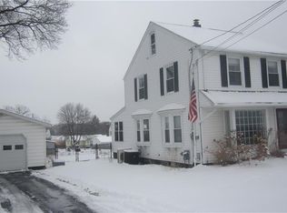 214 Cutler St, East Syracuse, NY 13057