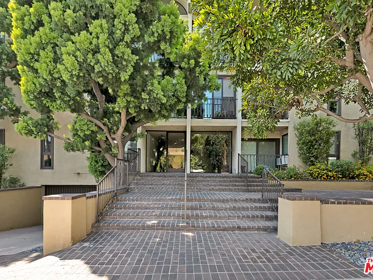 11789 Montana Ave #11 — Photo 20