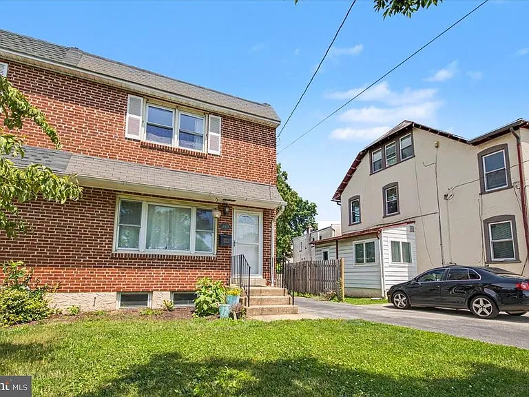 749 S Matlack St — Photo 2