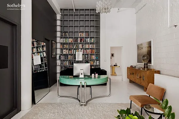 Sold by Sotheby's International Realty | media 7