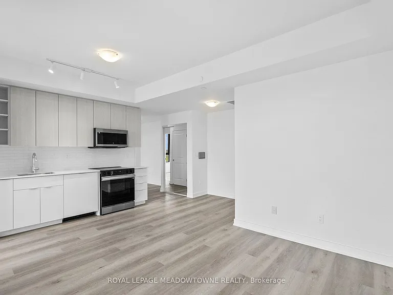 2075 Lakeshore Rd #902 — Photo 13
