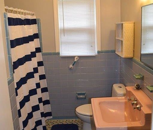 3rd image of 220 N Oceana Blvd APT 1