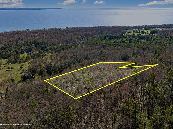 2nd image of 5870 Lodgepole Rd