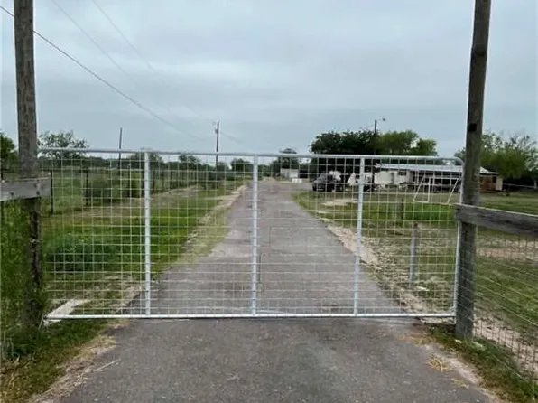 21509 Val Verde St, Edinburg, TX 78542